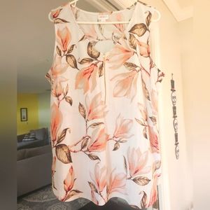LuLaRoe L Rachael top, floral print